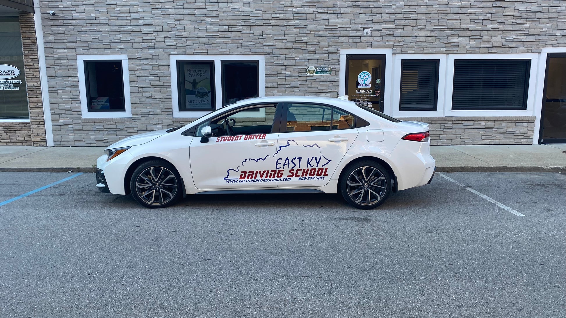 East Kentucky Driving School Phone 606-339-7233 (safe) Email: eastkydriving@yahoo.com